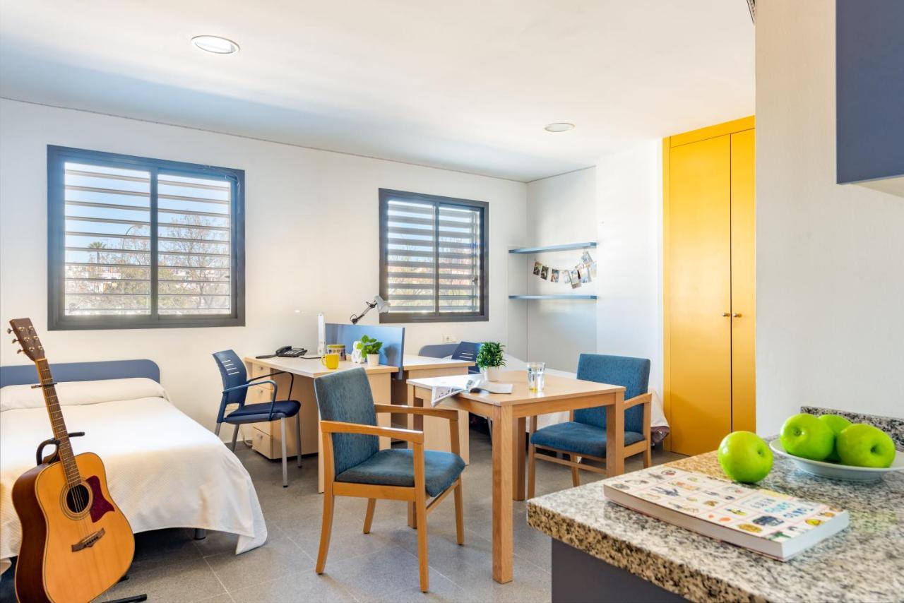 Micampus Estanislao Del Campo, Student Appartement